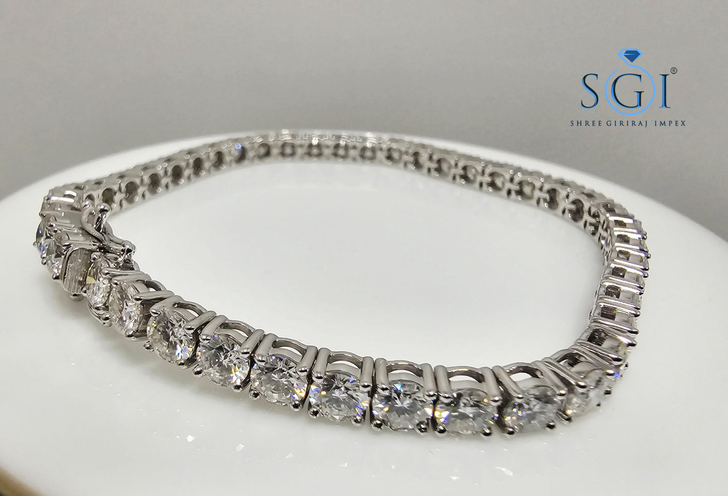 Lab-Grown Diamond Tennis Bracelet: Unisex Silver or Gold, 14ctw