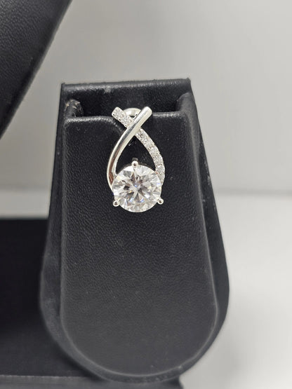 White Gold 50ct Round Moissanite Necklace & Earrings Set – Luxurious Solitaire Design