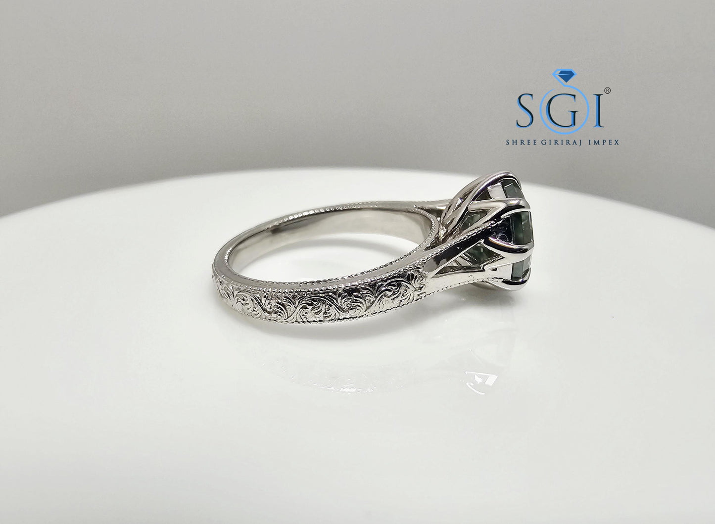 Elegant 3Ct Natural Green Octa Hexagon Moissanite Ring in Silver Vintage StyleJewelry