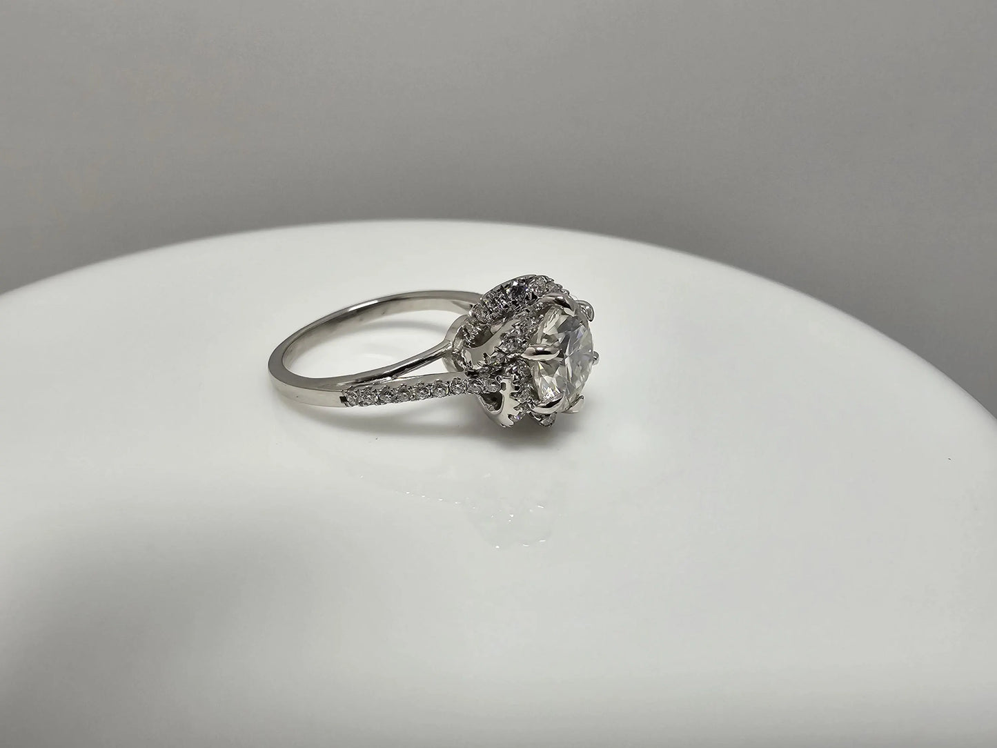 925 Sterling Silver Vintage Ring – 2.5ctw Moissanite Diamond Solitaire