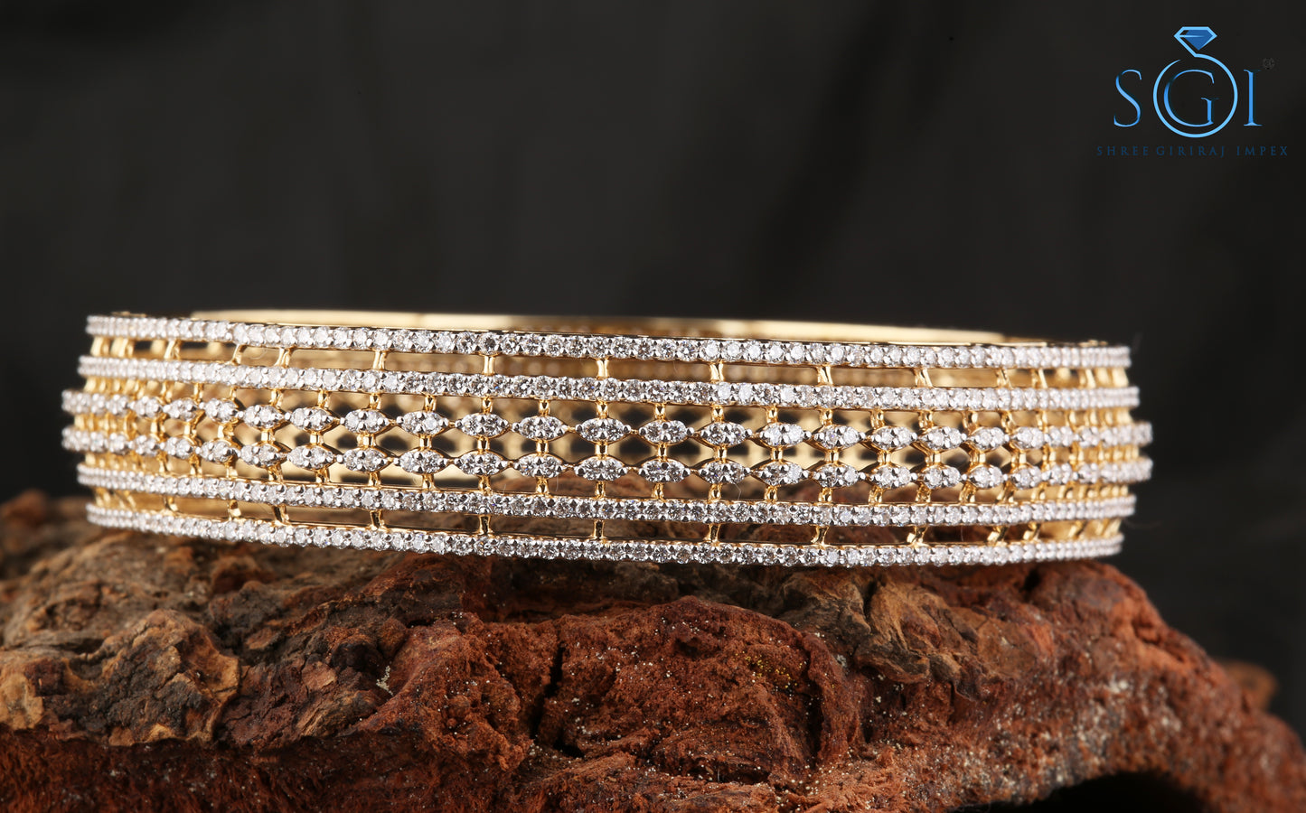 25ctw White D VVS1 Moissanite Diamond Set of 2 Bangles, Classic Design Set Of 2 Pcs Bangles, White  Diamond Studded 18k Gold Plated, Very Beautiful Designer Bangle, Bangles For Womens