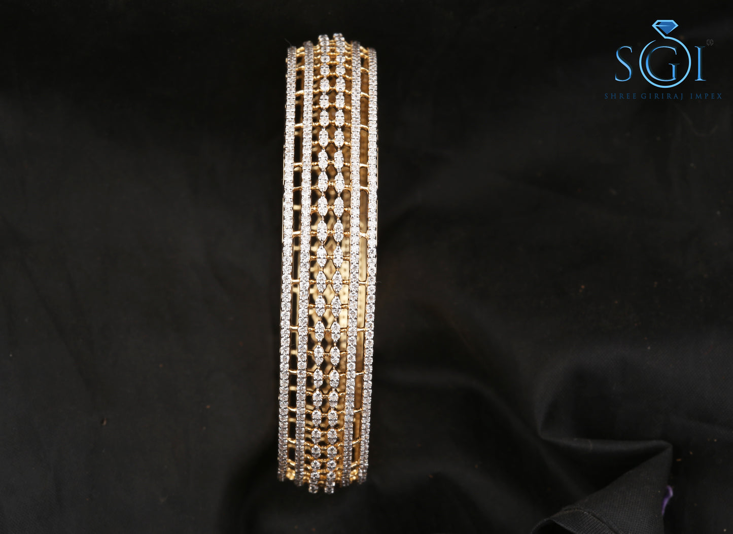 25ctw White D VVS1 Moissanite Diamond Set of 2 Bangles, Classic Design Set Of 2 Pcs Bangles, White  Diamond Studded 18k Gold Plated, Very Beautiful Designer Bangle, Bangles For Womens