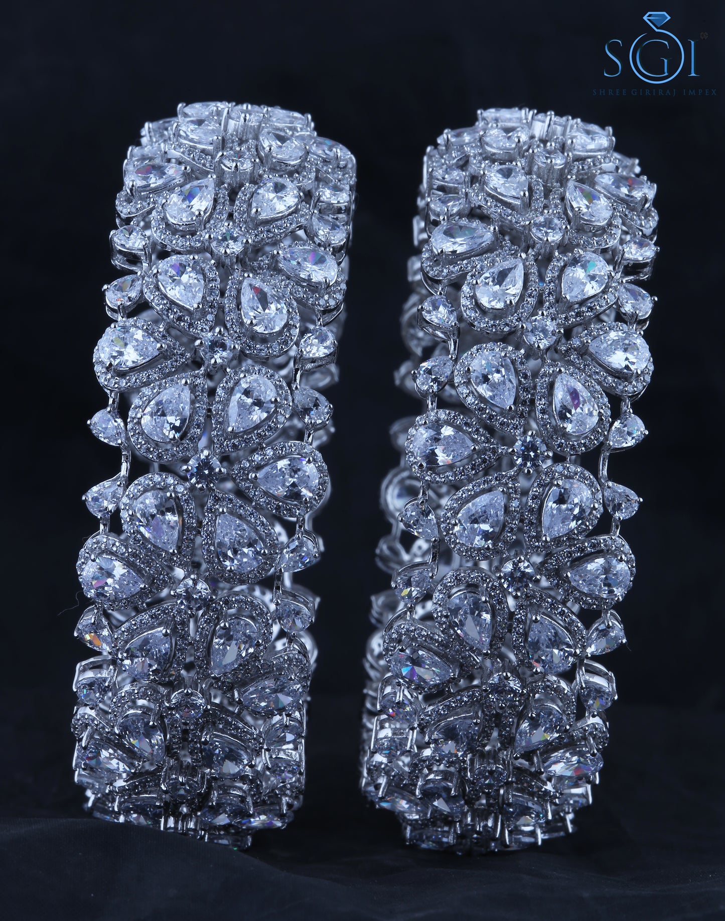 50ctw  White Pear Shape And Round Fancy Cut Moissanite Diamond Bangles,Pretty Look Fancy Womens Bagles, Latest Bridal Wear Bangles Collection. 14K White Silver Pear Jewelry Amazing Wedding Bridal 2 Pair Bagles Set