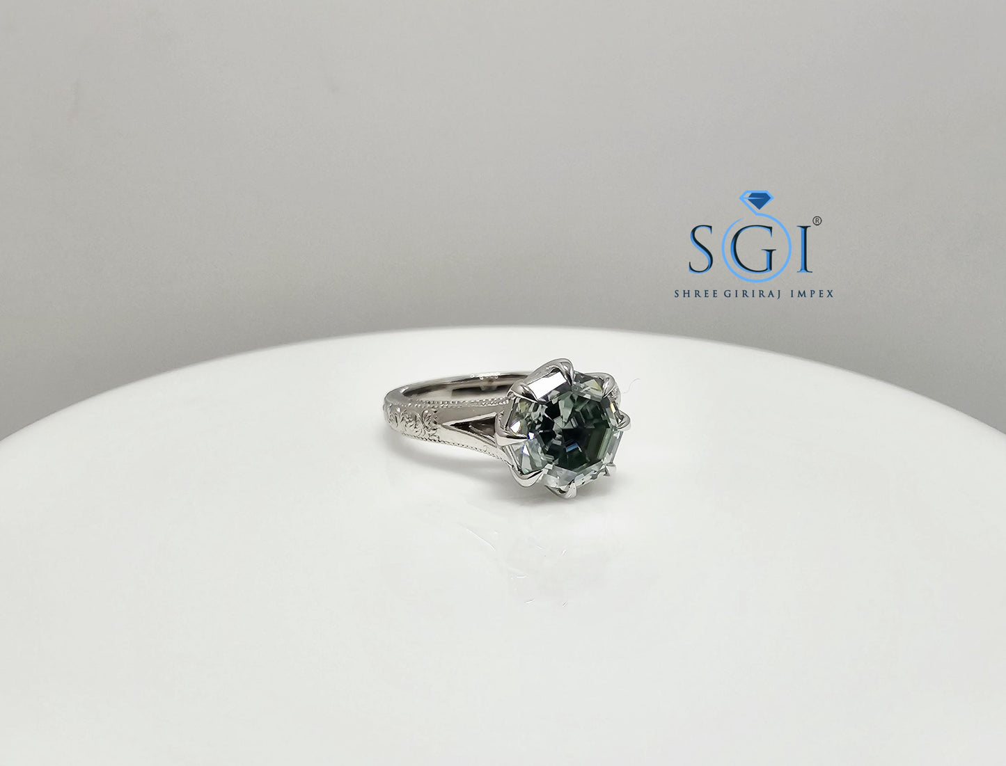 Elegant 3Ct Natural Green Octa Hexagon Moissanite Ring in Silver Vintage StyleJewelry