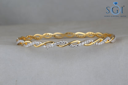 2.5 CTW Round Brilliant Moissanite Diamond Bangles – Allure 18K Yellow Gold & Silver Melt, Wavy Spring Design | Set of 2