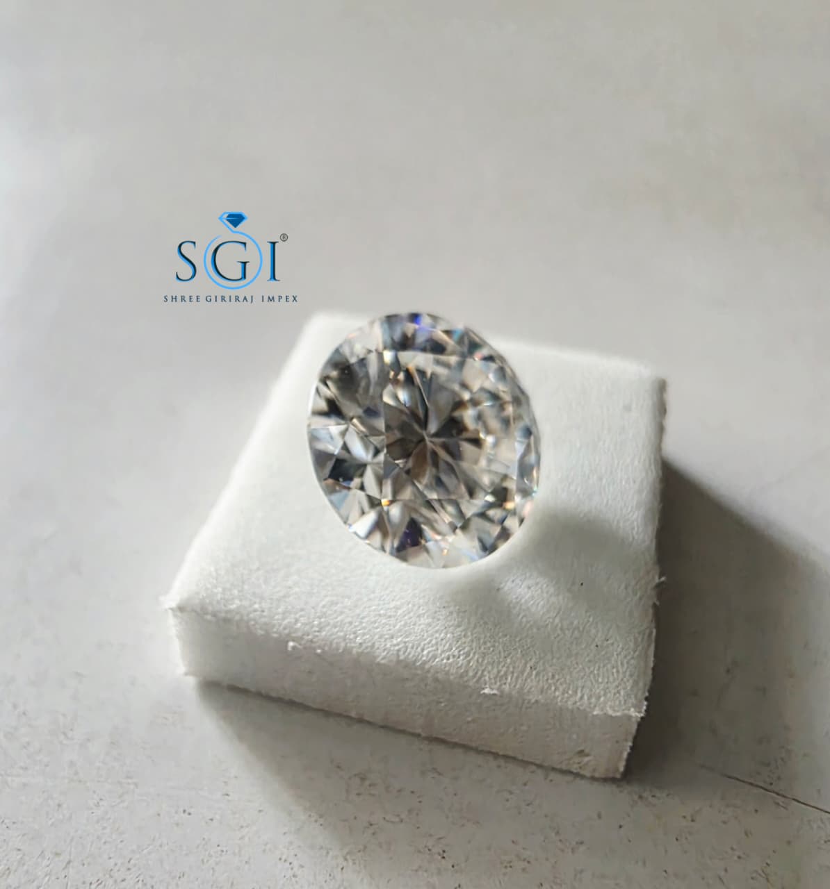 2.16 CT Round Moissanite Loose Stone, 8.5mm D Color VVS1 GRA Certified Gemstone, Premium Diamond Alternative, Custom Jewelry Stone
