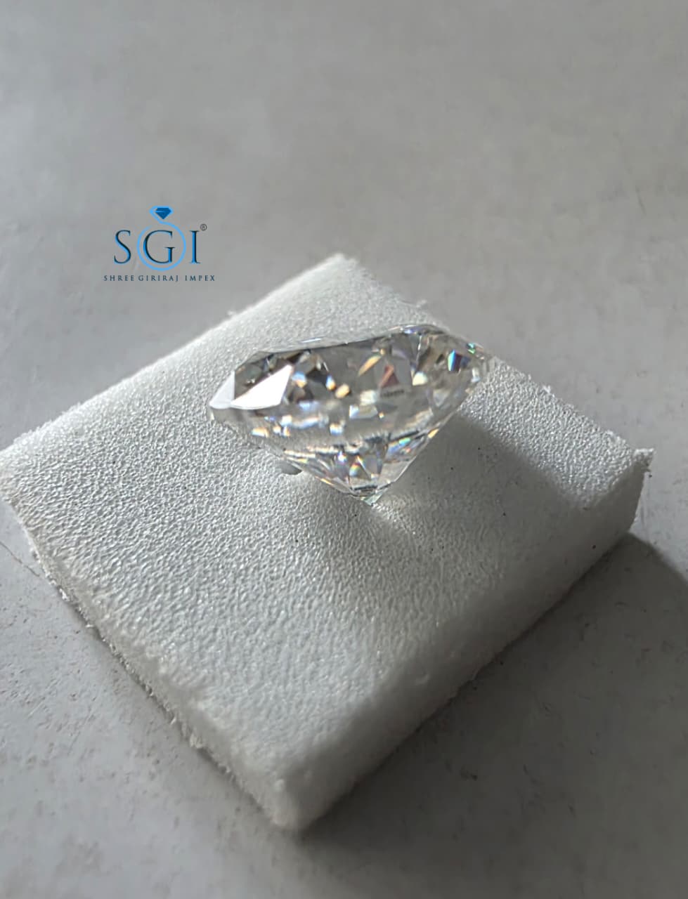 2.16 CT Round Moissanite Loose Stone, 8.5mm D Color VVS1 GRA Certified Gemstone, Premium Diamond Alternative, Custom Jewelry Stone