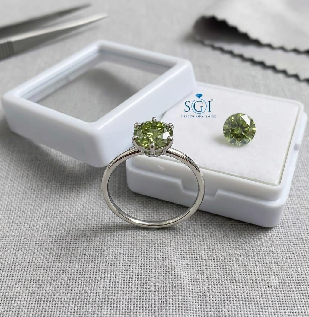 4 CT 8mm Round Olive Green Lab Grown Diamond Ring / Brilliant Cut Green Diamond Ring for Wholesale