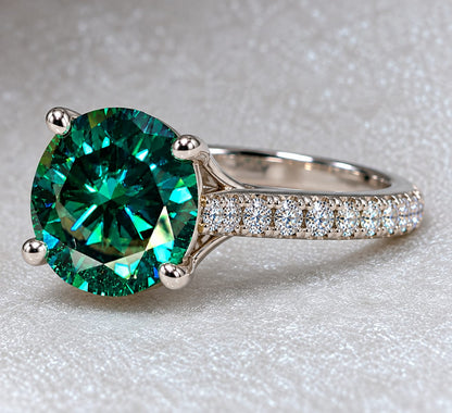 4.20 CTW Round Green & White Moissanite Ring | Premium White Gold Halo Ring | Lab-Created Fine Jewelry