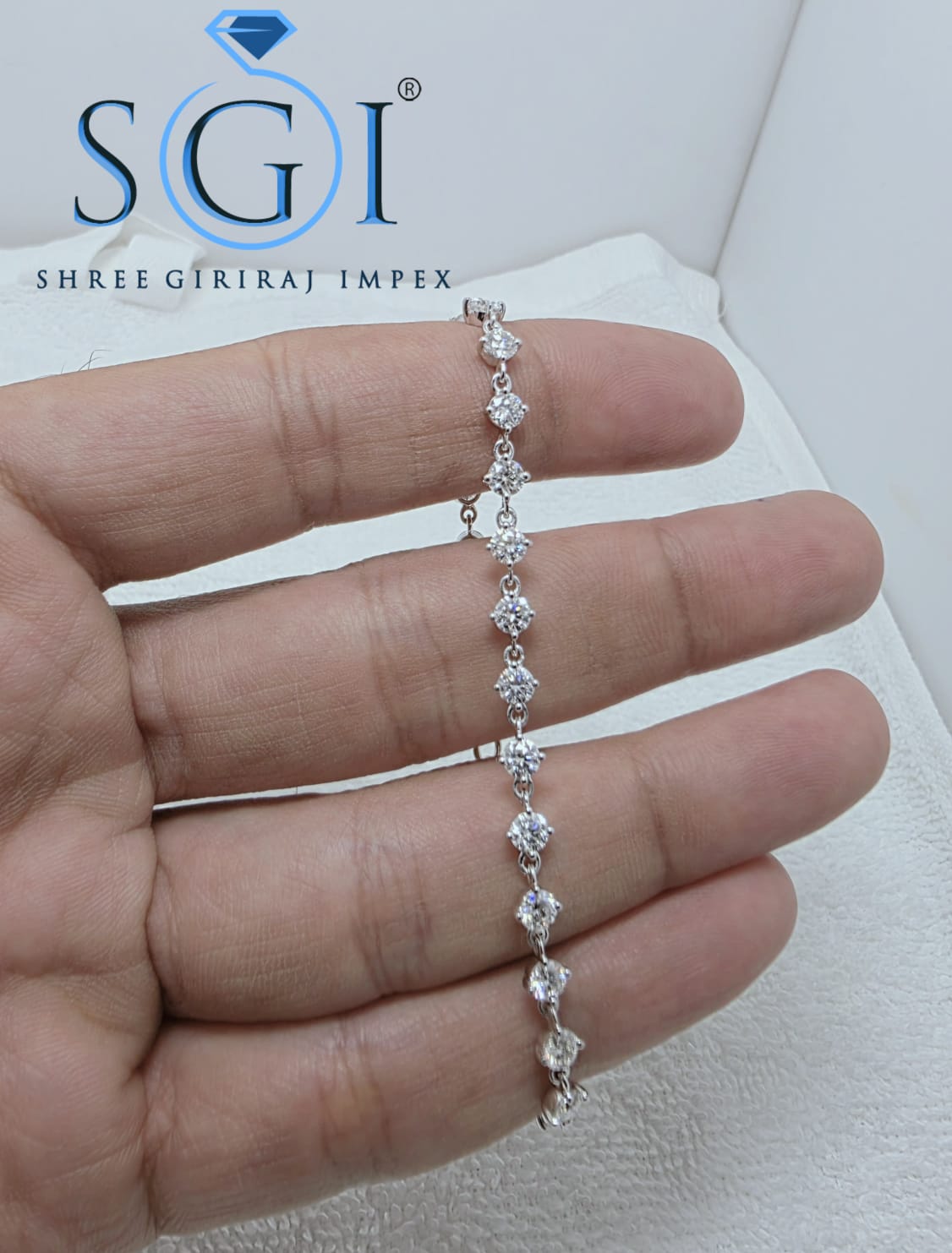 5 CTW Moissanite Tennis Bracelet, 3.5mm Round Cut Silver Bracelet, Sparkling Lab Created Gemstone Jewelry, Elegant Gift for Her
